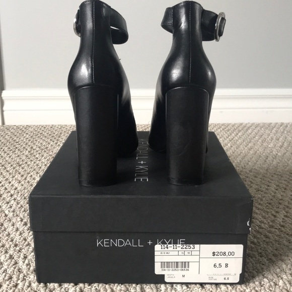 Kendall + Kylie Gloria Pumps - Picture 5 of 6